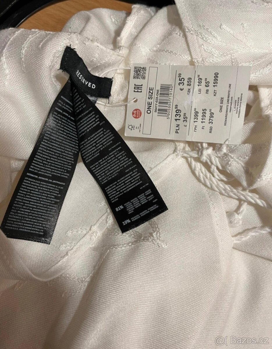 Přehoz na plavky - 9