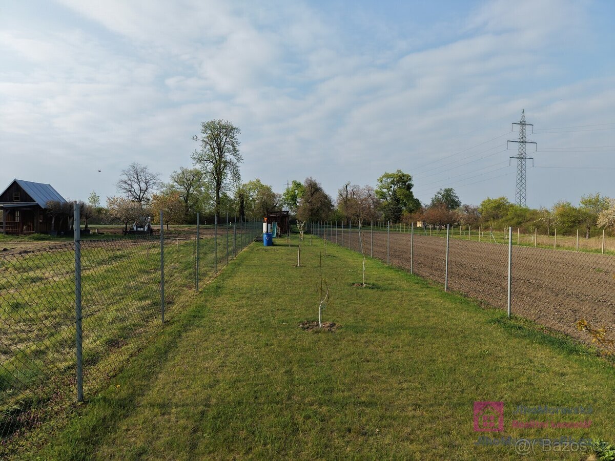 Prodej zahrady 619 m², Valtice - 9