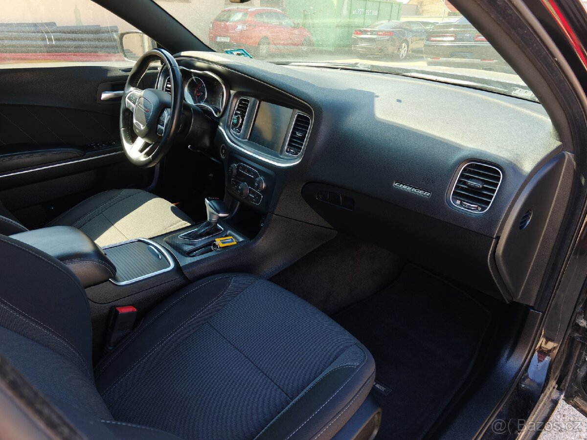 Dodge Charger - 9