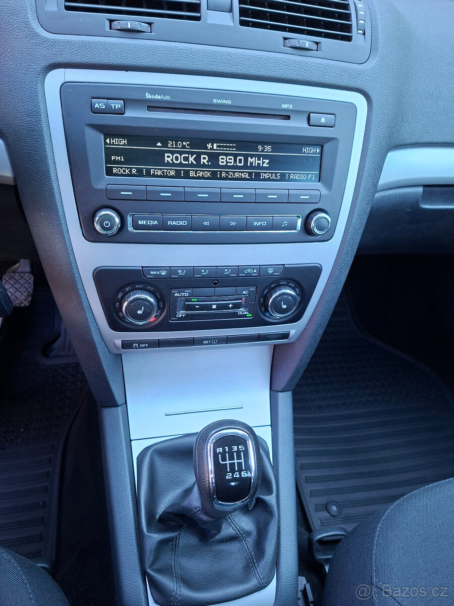ŠKODA OCTAVIA 1.2TSI AMBIENTE - 9