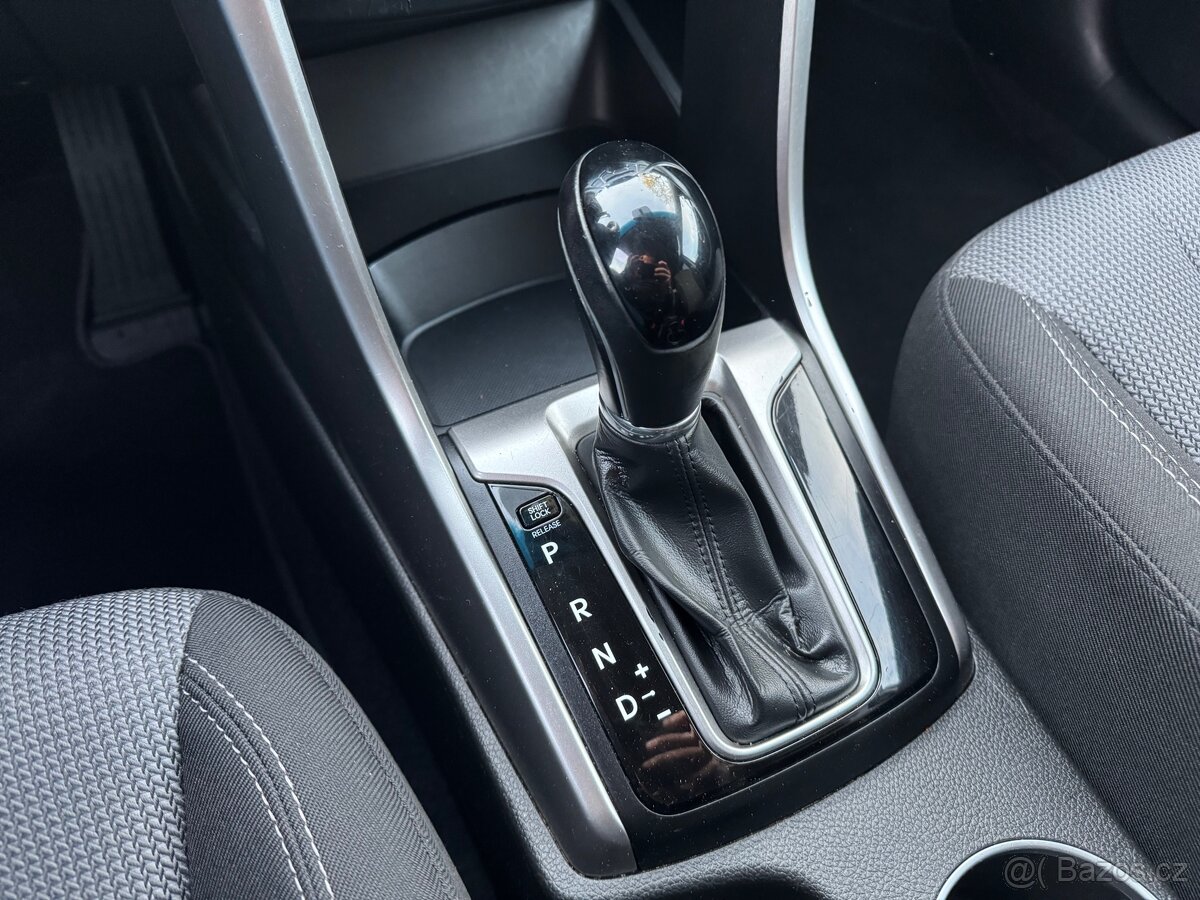 Hyundai i30 automat - 9