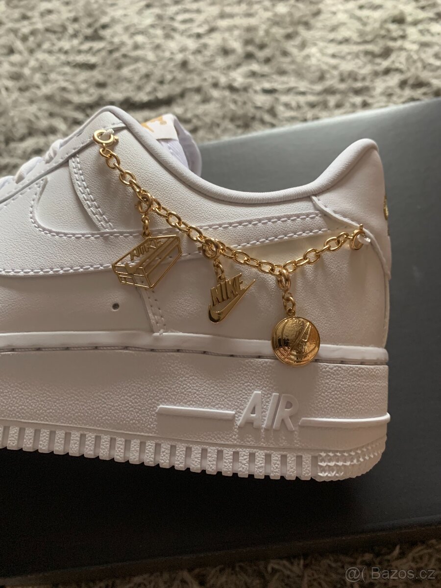 Nike Air Force 1 Low LX White Pendant - 9