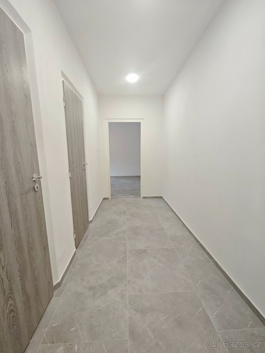 Pronájem bytu 2+1 Vsetín-Luh - 9