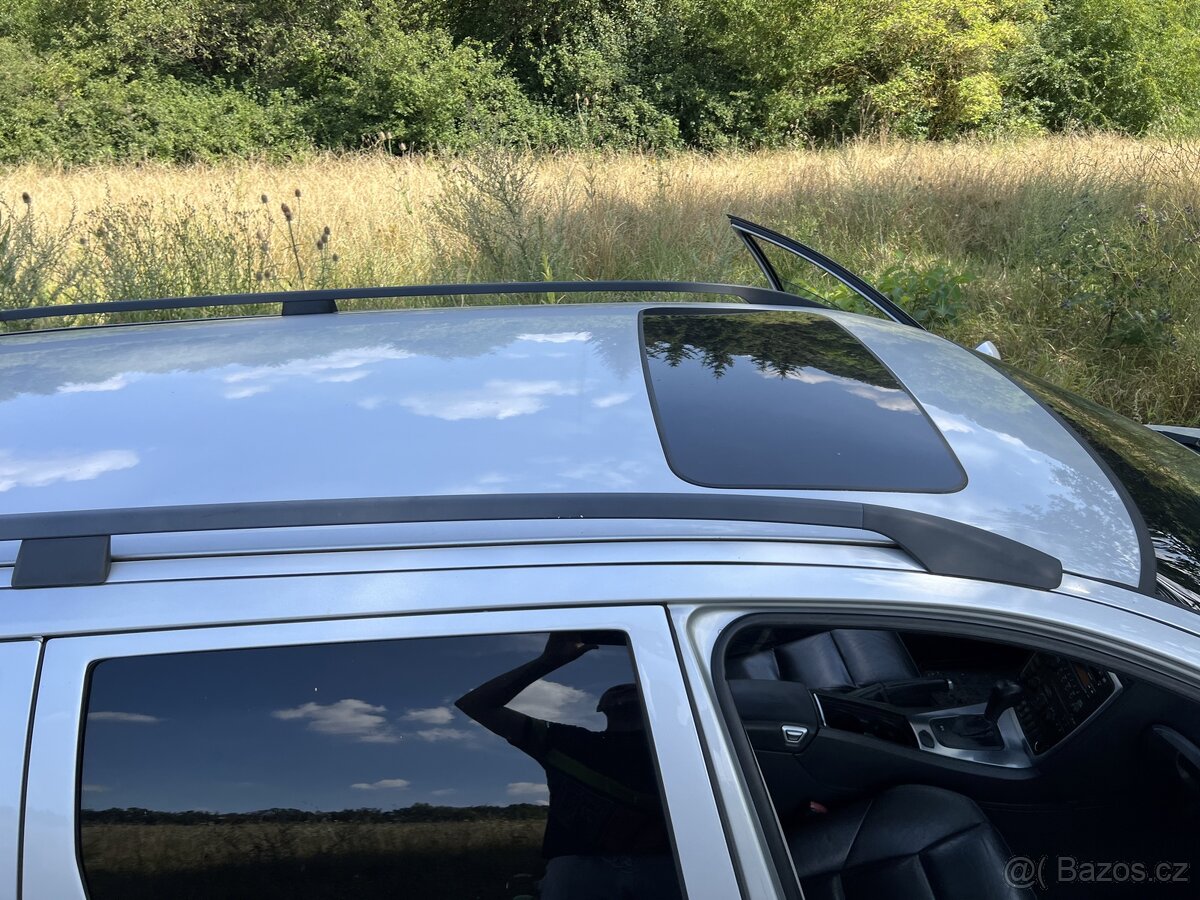 Volvo V70 D5 120kw ND - 9