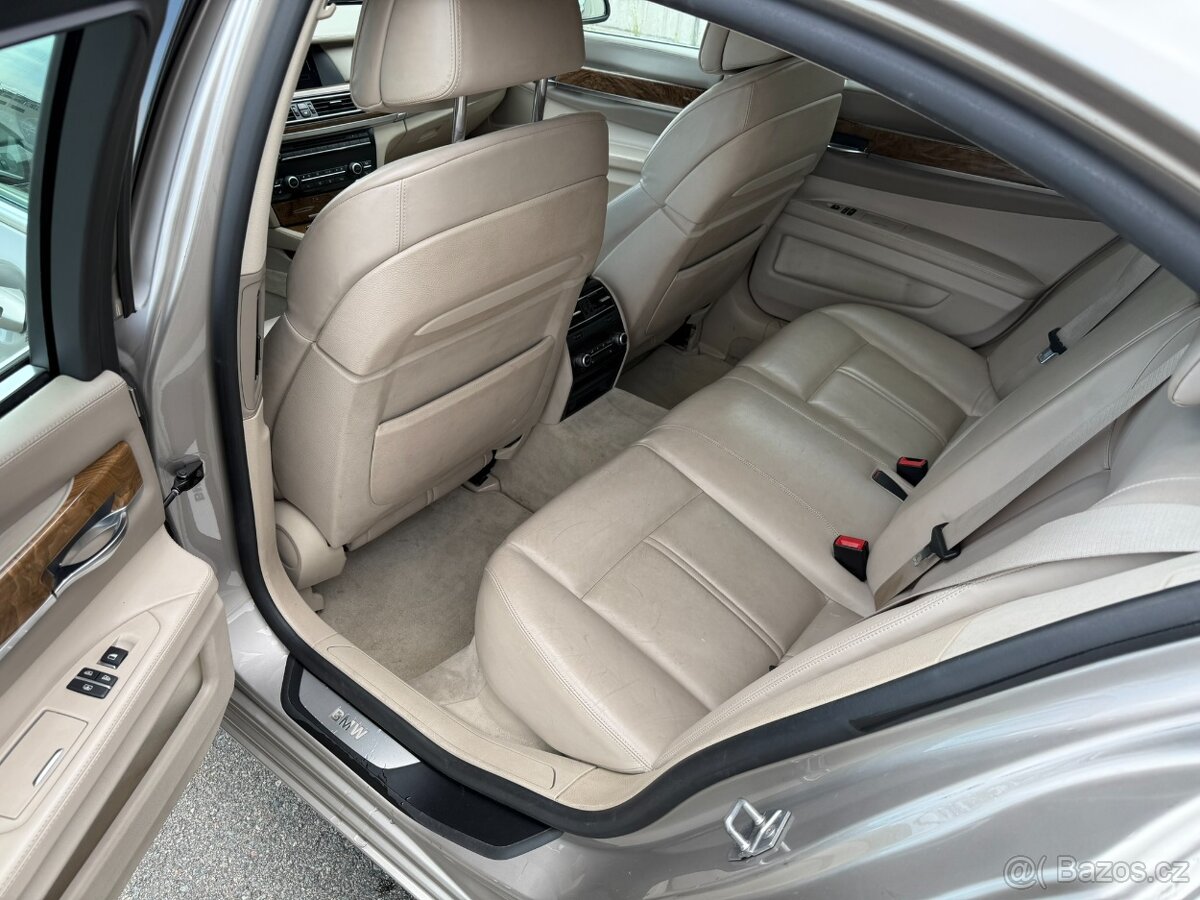 BMW 740D - 9