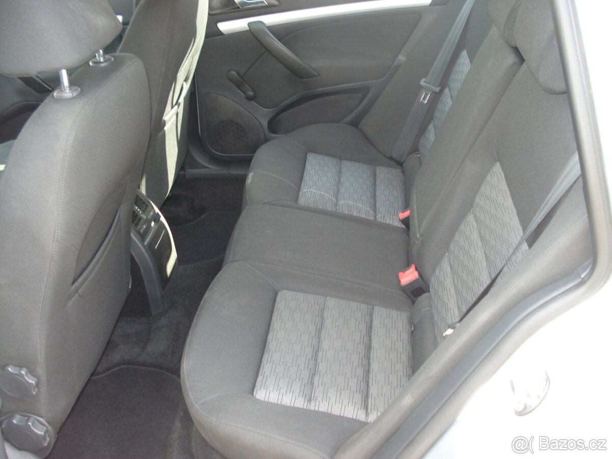 Škoda Octavia Kombi 1.4 TSI,SERVISKA,NOVÁ STK - 9