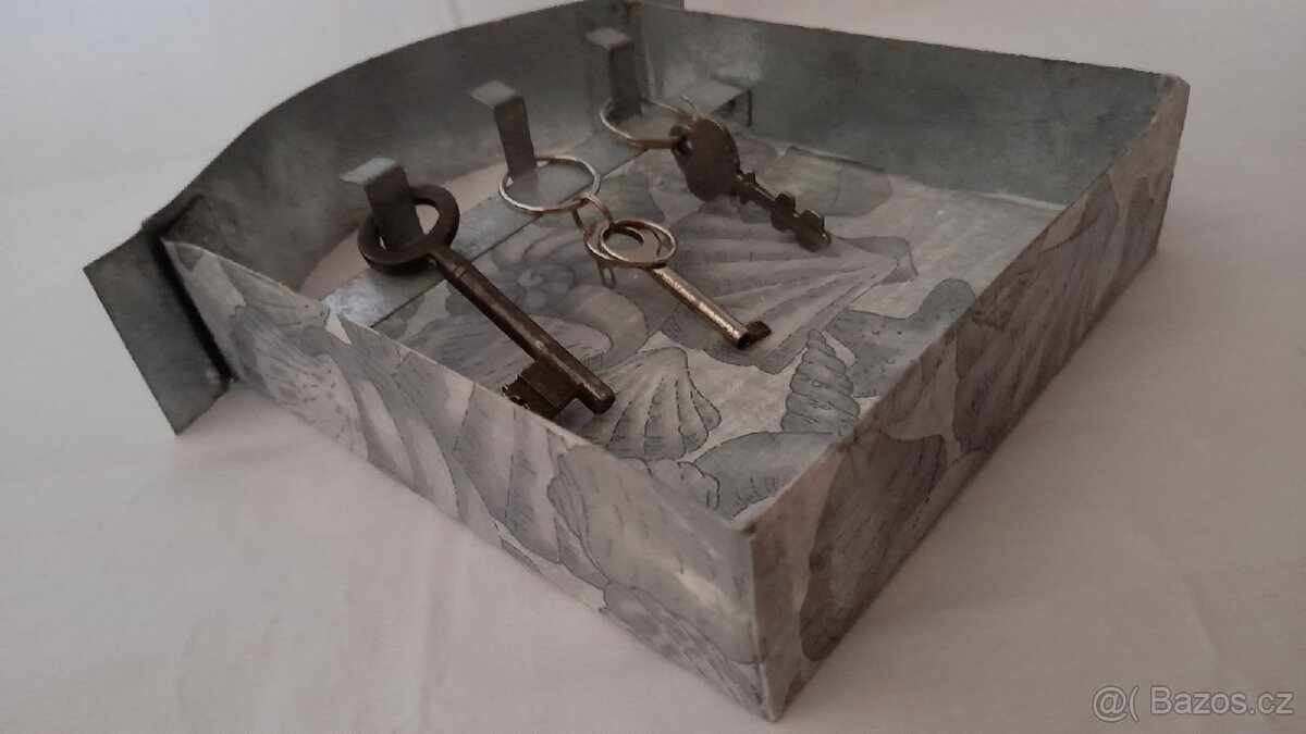 Věšák na klíče - 9