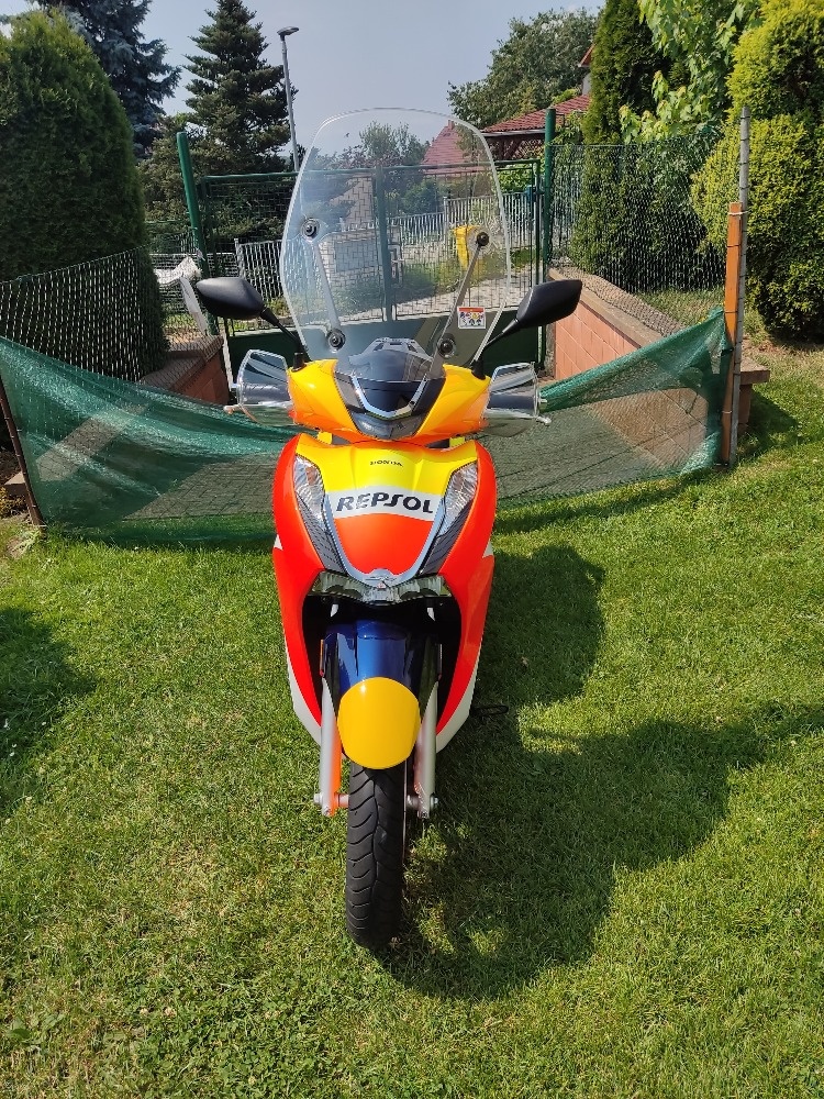Honda SH 350 i REPSOL Limited edition (2021) VÝPRODEJ - 9