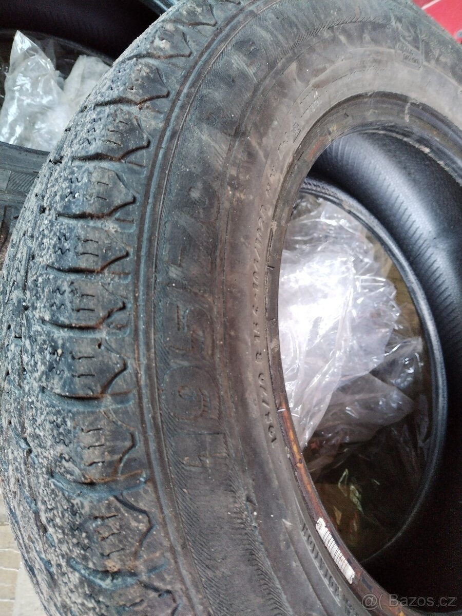 Pneu Transit 195/70/15c - 9