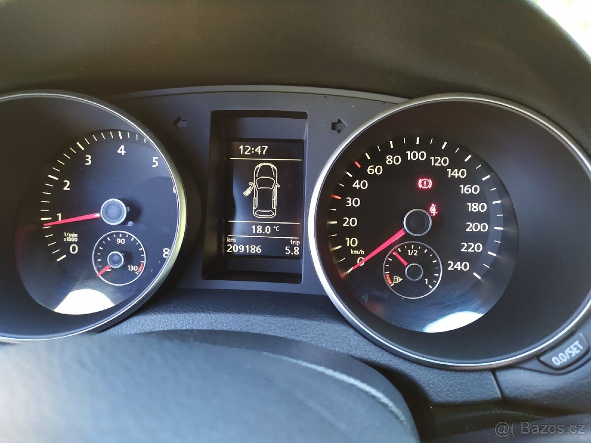 VW Golf IV Comfortline 1,4i - 9