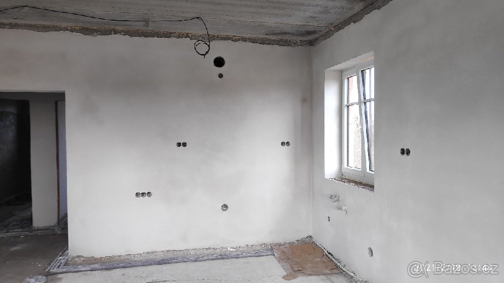 strojní omítání, vápenocementové a sádrové a vnější omítky - 9