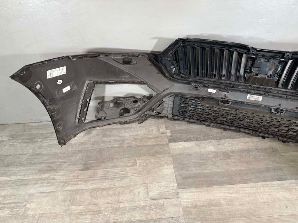 ŠKODA OCTAVIA 4 19-23 nárazník RS OST + 6xPDC 5E3807217F - 9