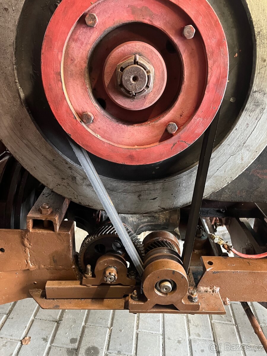 Malotraktor domácí výroby - 9