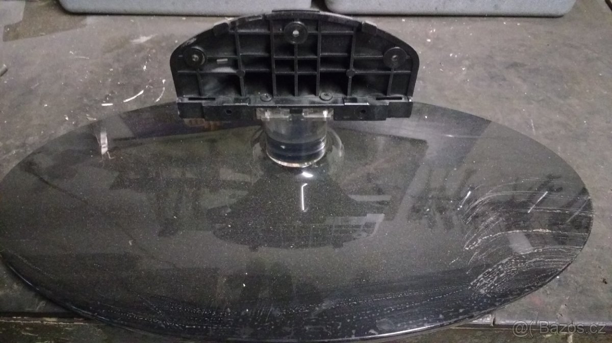 Samsung UE32C4000 UE32M5002 UE40KU6072 - 9