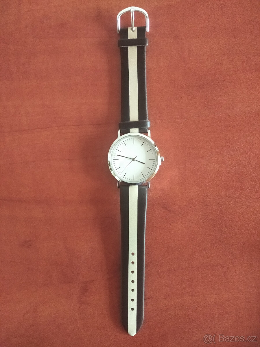 Elegantní 4dílná sada doplňků - 9