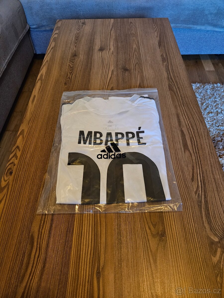Mbappé #10 - HOME (Player version) REAL MADRID (L,XL) - 9