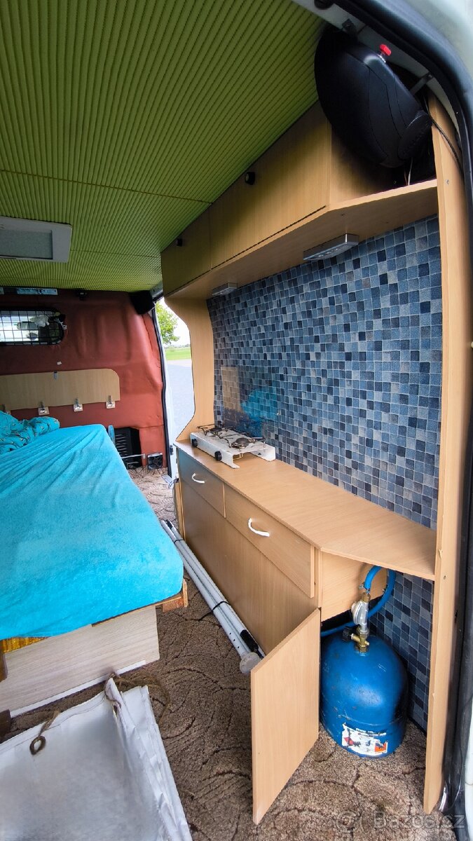 Ford Transit obytny - 9