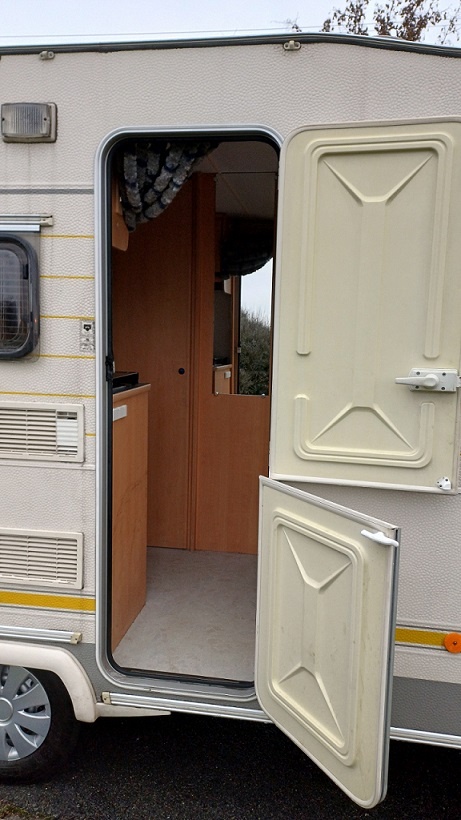 Karavan Sterckeman Datcha 435 + velký předstan + palanda - 9