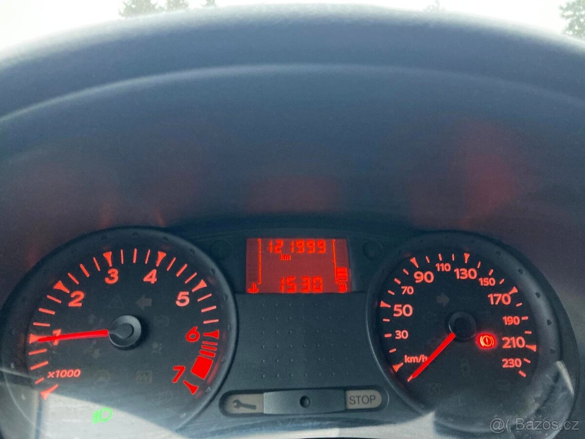 RENAULT CLIO 1.2i 8/2009 ČR, Klima, Jen 122TKM, 2x kola L/Z - 9