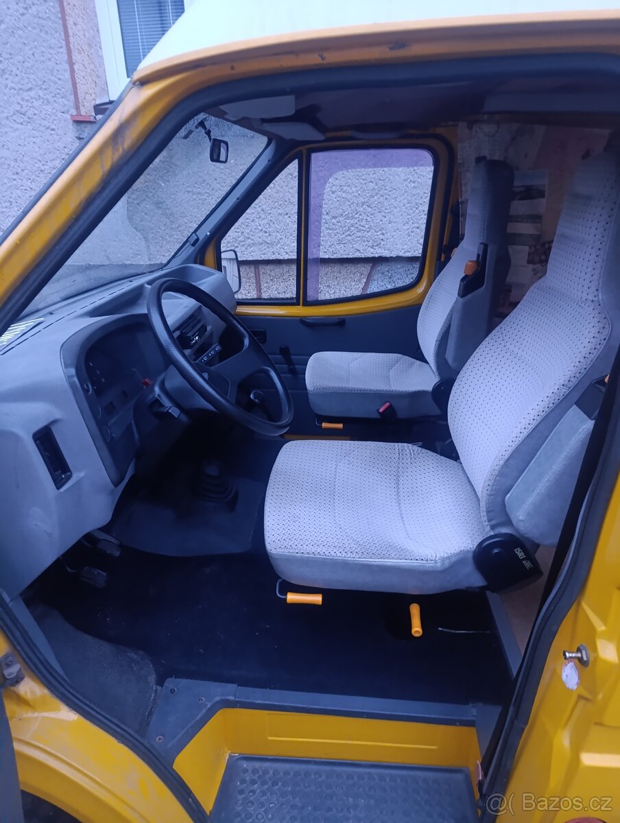 Ford Transit obytné autom - 9