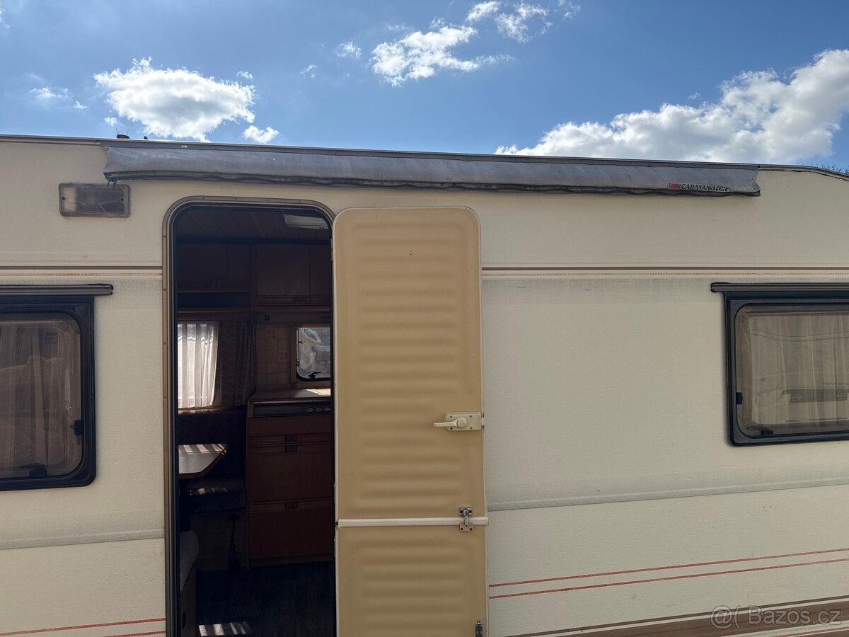 Karavan Dethleffs beduín L - 9