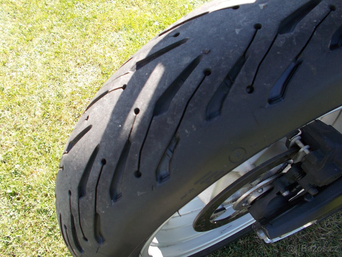 BMW F 900 R - 9
