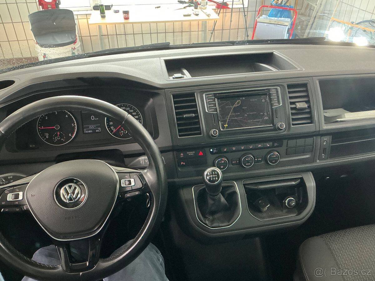 VW Multivan T6 2.0TDI 110kW,Serviska,2017,Navi,Digi.klima. - 9