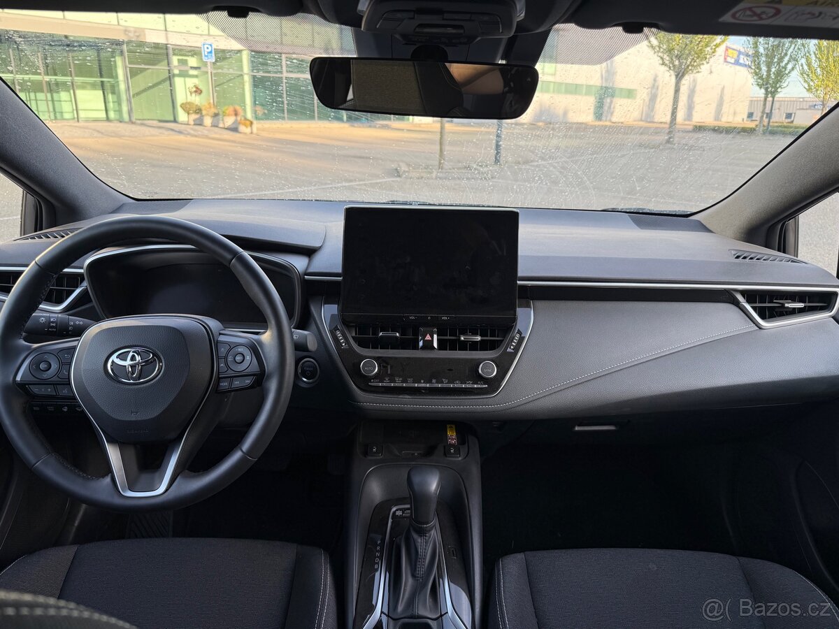 Toyota Corolla hybrid 07/2025 - 9