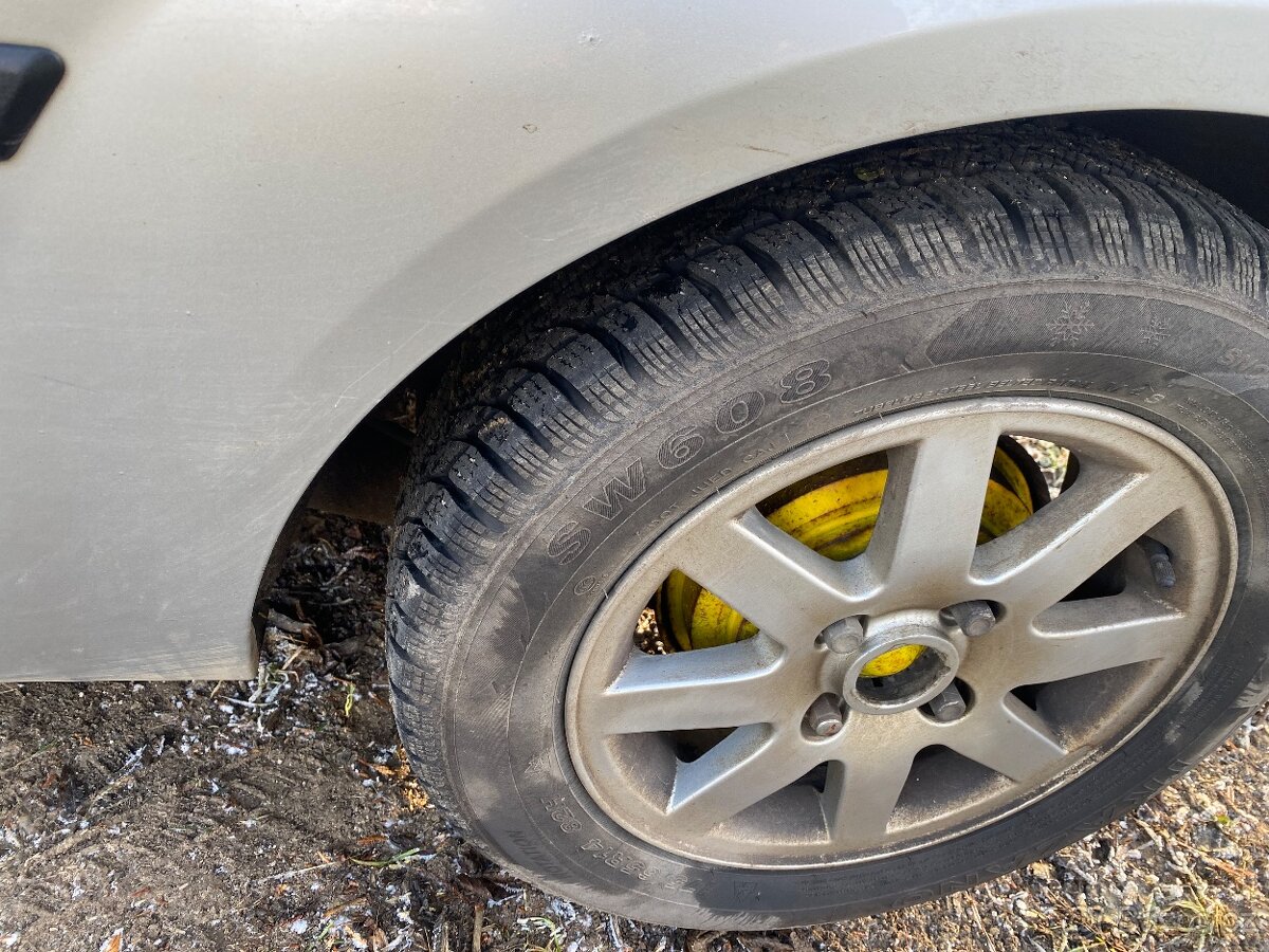 Ford fiesta 1.4 tdi - 9
