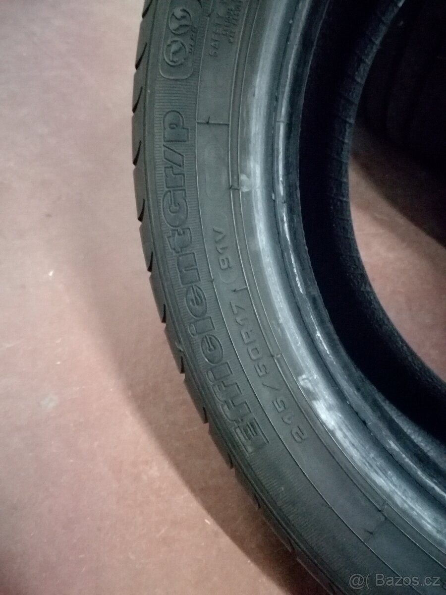 Goodyear letní pneu 215/50/17 - 4 ks - 9