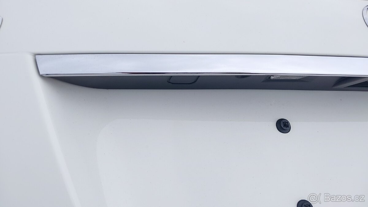 Mercedes W204 Combi - Dveře kufru bílé - 9