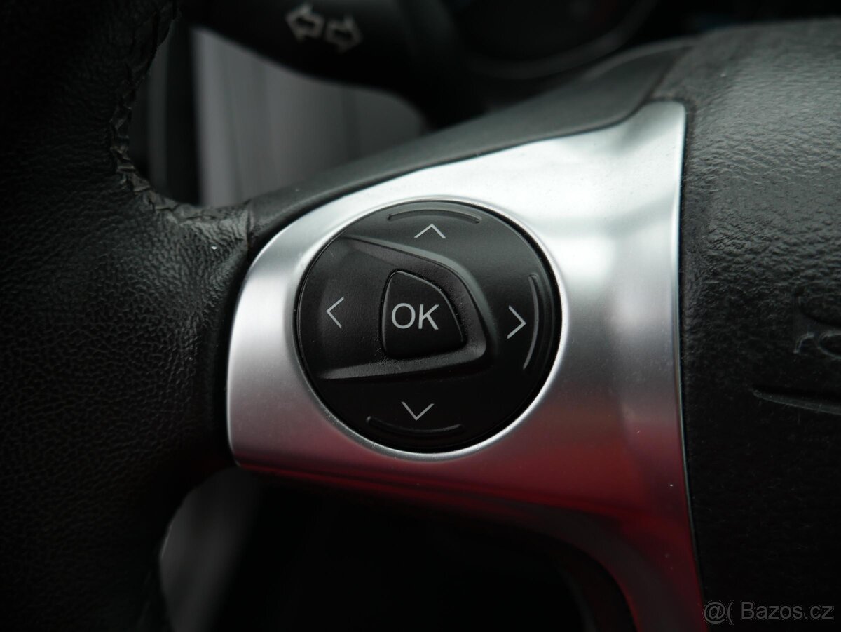 Ford Focus 1.6i , 77 kW benzín, 2012 - 9