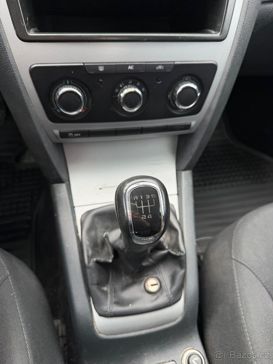 Škoda Octavia II Combi 1.6 TDI 77 kW - 9