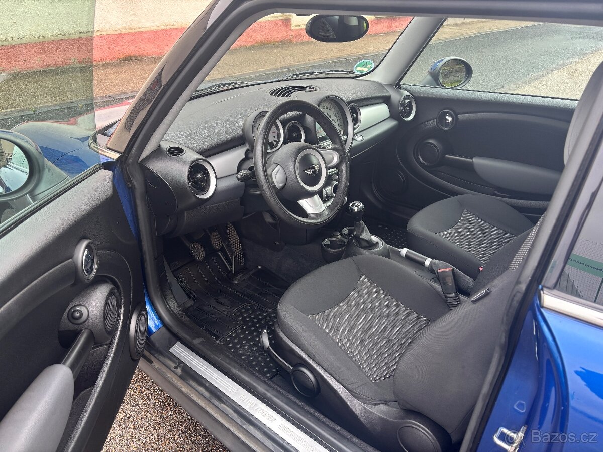 MINI Cooper 1.6 Benzín - 9