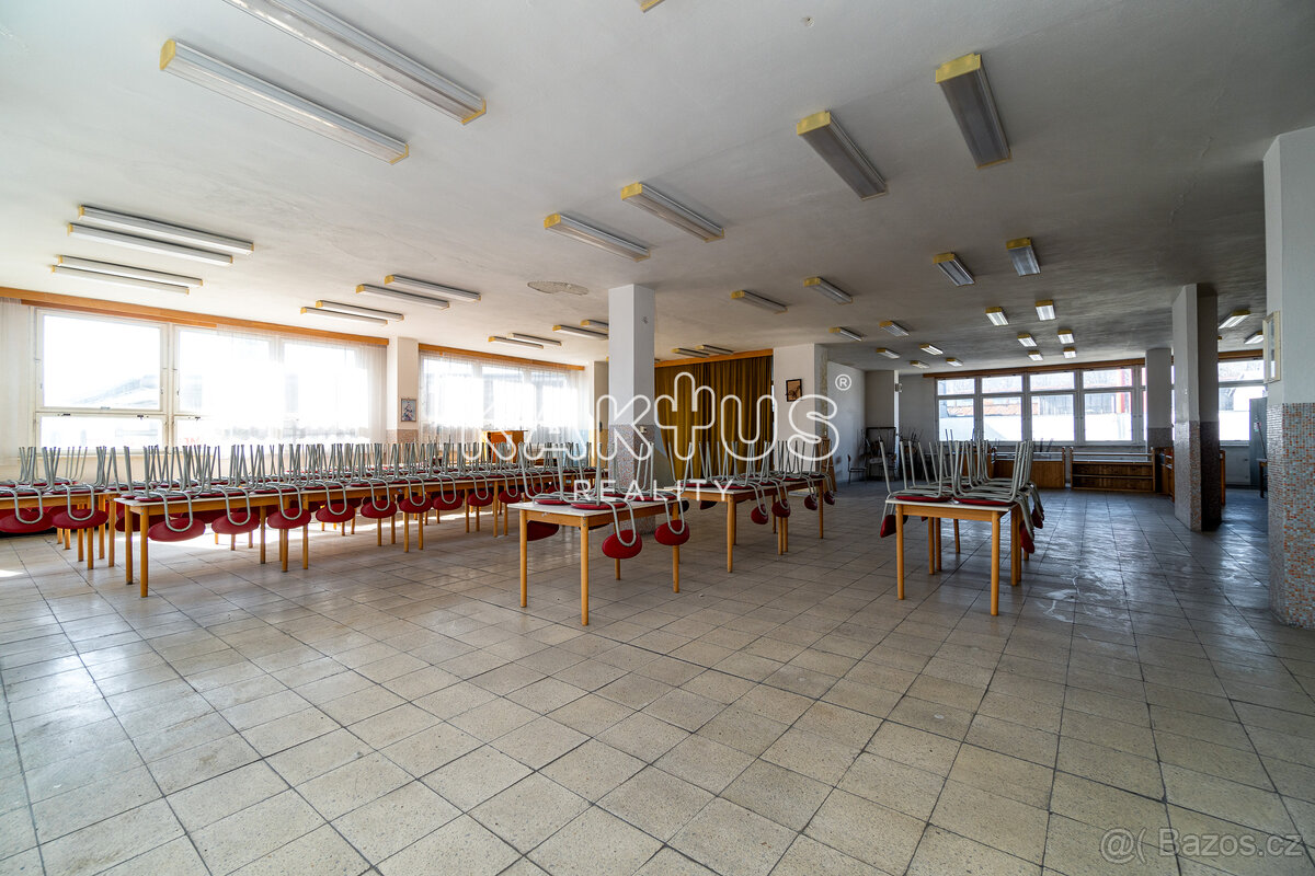Pronájem objektu 1400m2 ve Frýdlantu nad Ostravicí. - 9