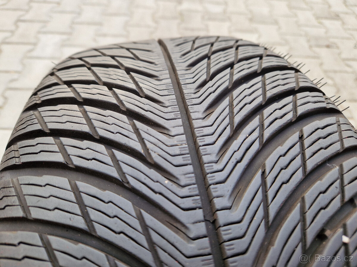 5x112 r18 kola mercedes a cla disky amg A CLA 18 alu 235 40 - 9