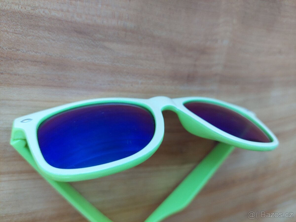 Zánovní sluneční brýle zeleno-bílé, unisex = pánské i dámské - 9