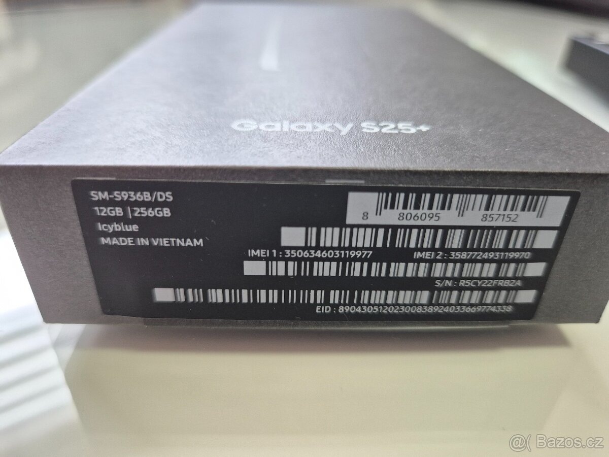 Samsung Galaxy S25+ NOVÝ - 9