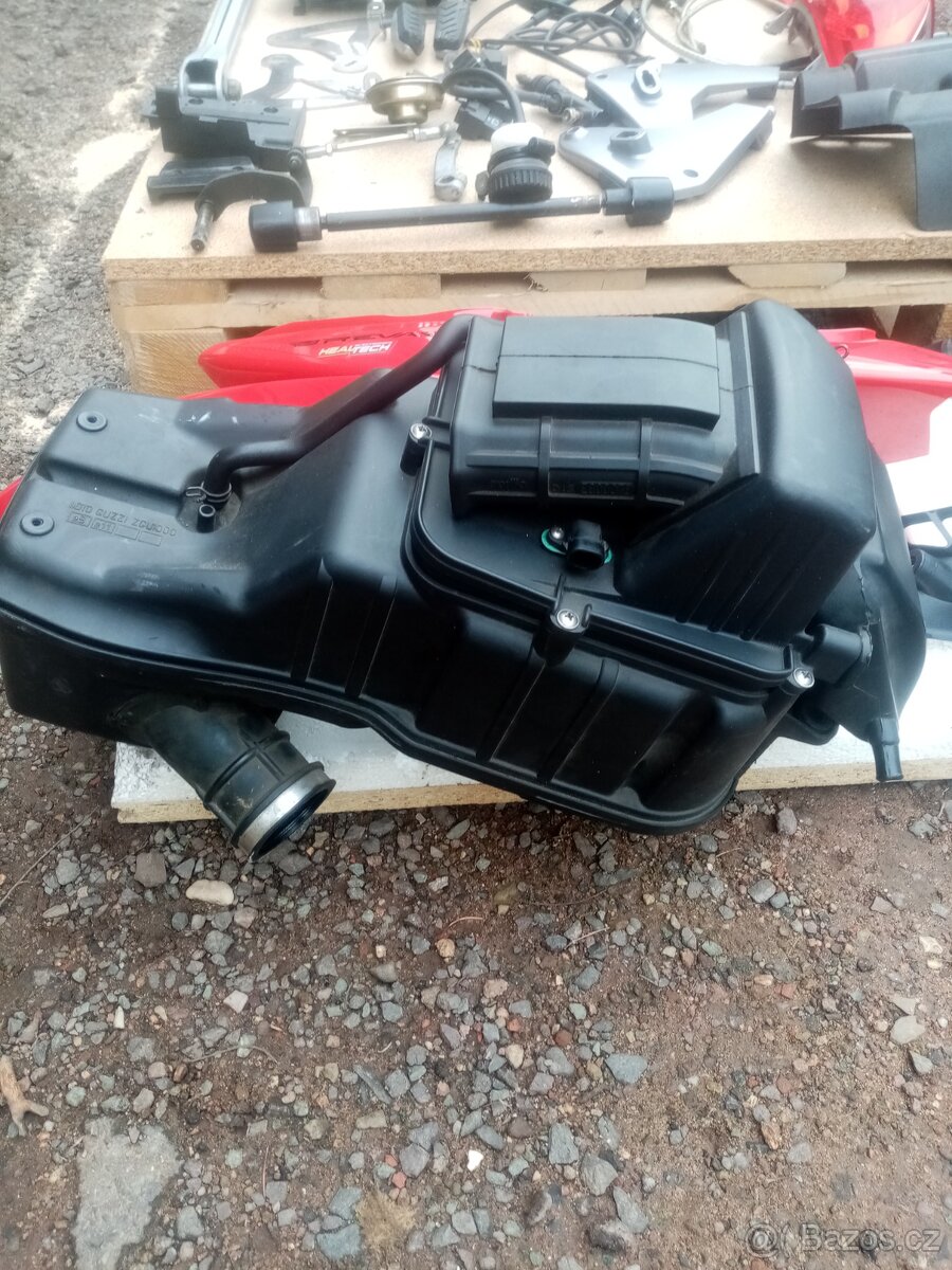 Moto guzzi breva 850 rv 06 - 9