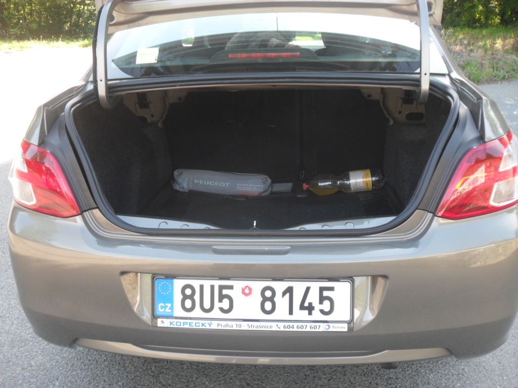 Peugeot 301 sedan 1,6benzin 85kw(116koní) - 9