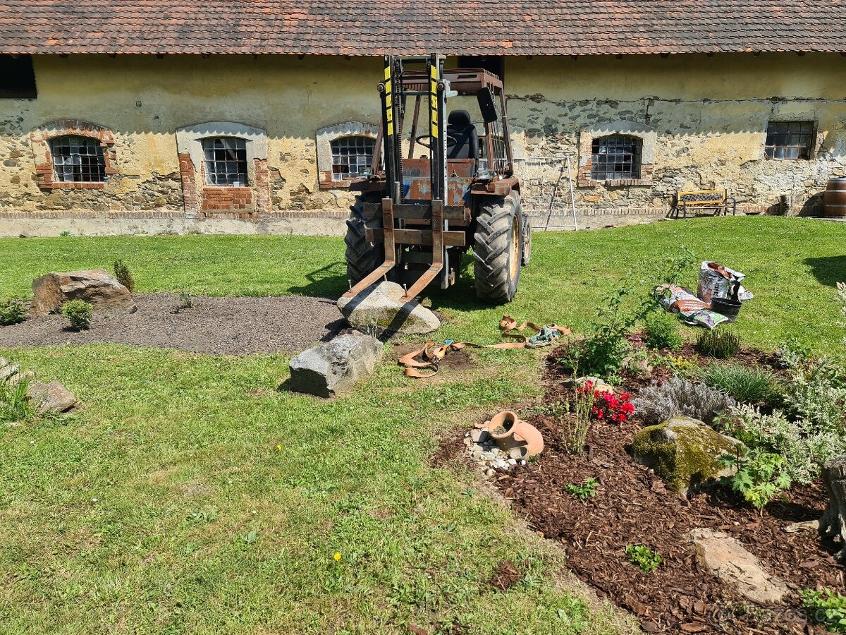 Terénní zdviž Zetor 5611 - 9