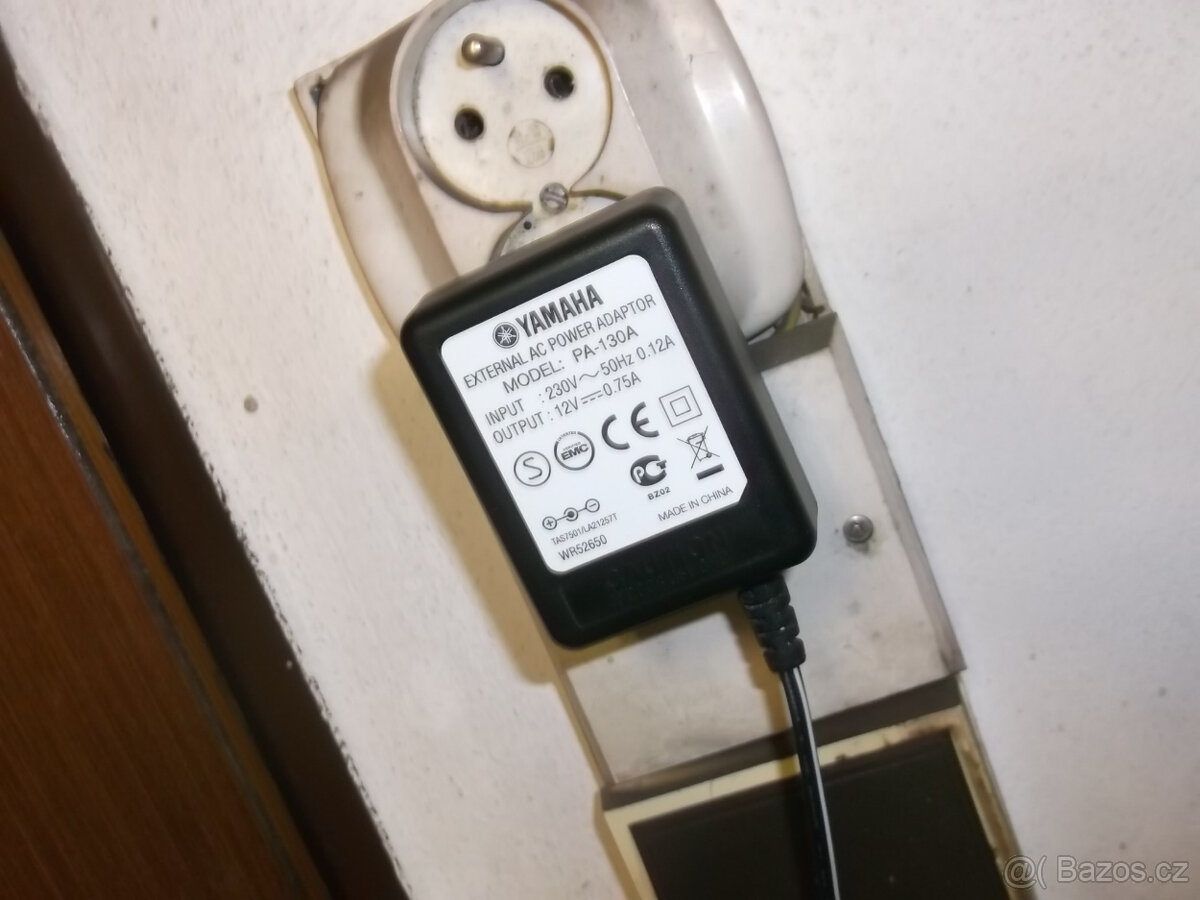 Yamaha PSR E 333 - 9