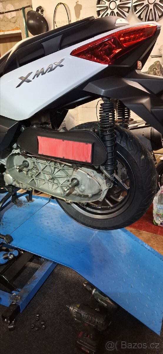 Yamaha X-max 125 ABS - 9