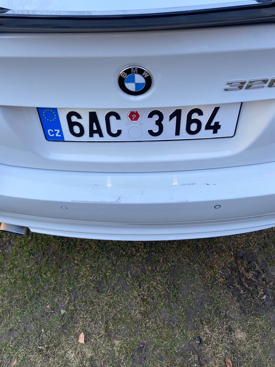 BMW E90 320D LCI 2012 - 9