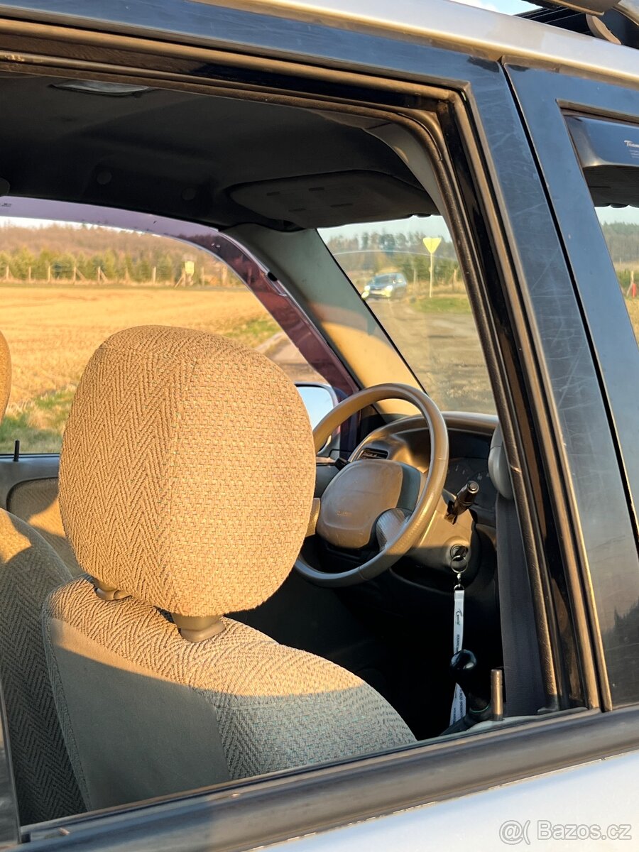 Suzuki Grand Vitara 2.0td - 9