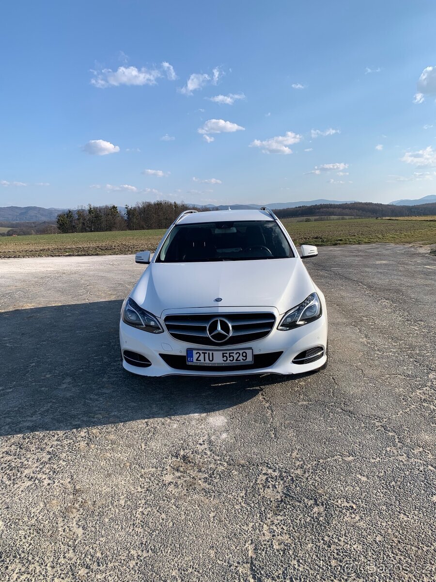 Mercedes Benz E - 9