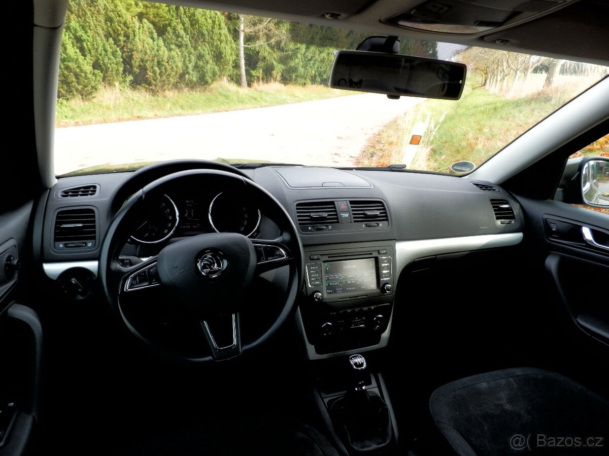 ŠKODA YETI 2,0 TDi TOP STAV FACELIFT MODEL 2015 - 9