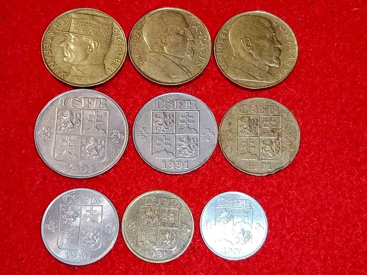 Bankovky a mince - 9