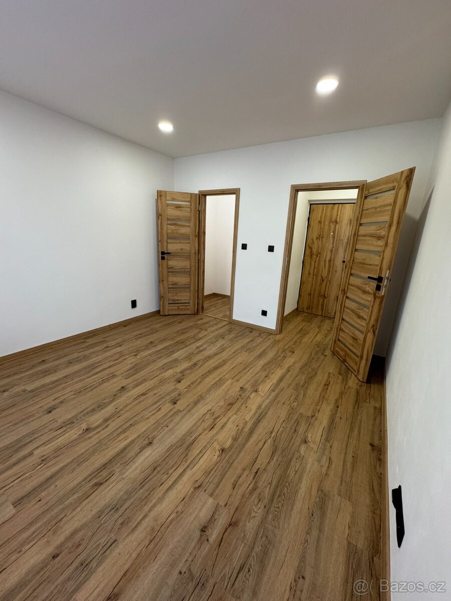 Prodej bytu 2+1 Jaroslava Vrchlického, Most - 9