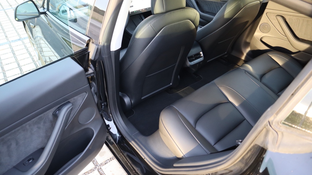 Tesla Model 3, 2021 Long Range AWD – 82 kWh - 9